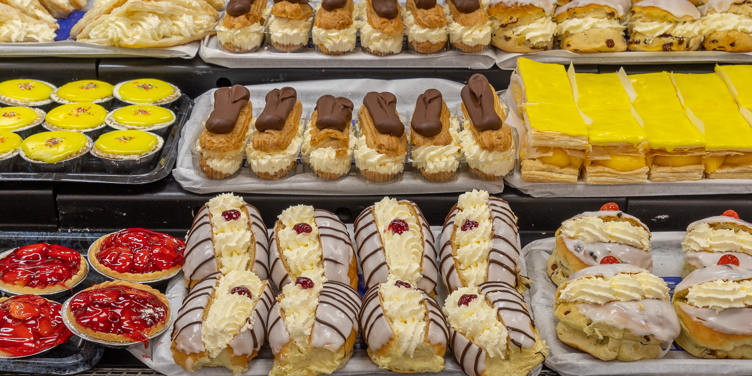 Bakery Becketts Farm Delicious Bread and Cakes