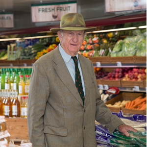 alan in becketts farm shop