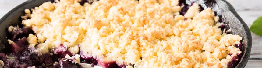 Bramley apple and blackberry crumble