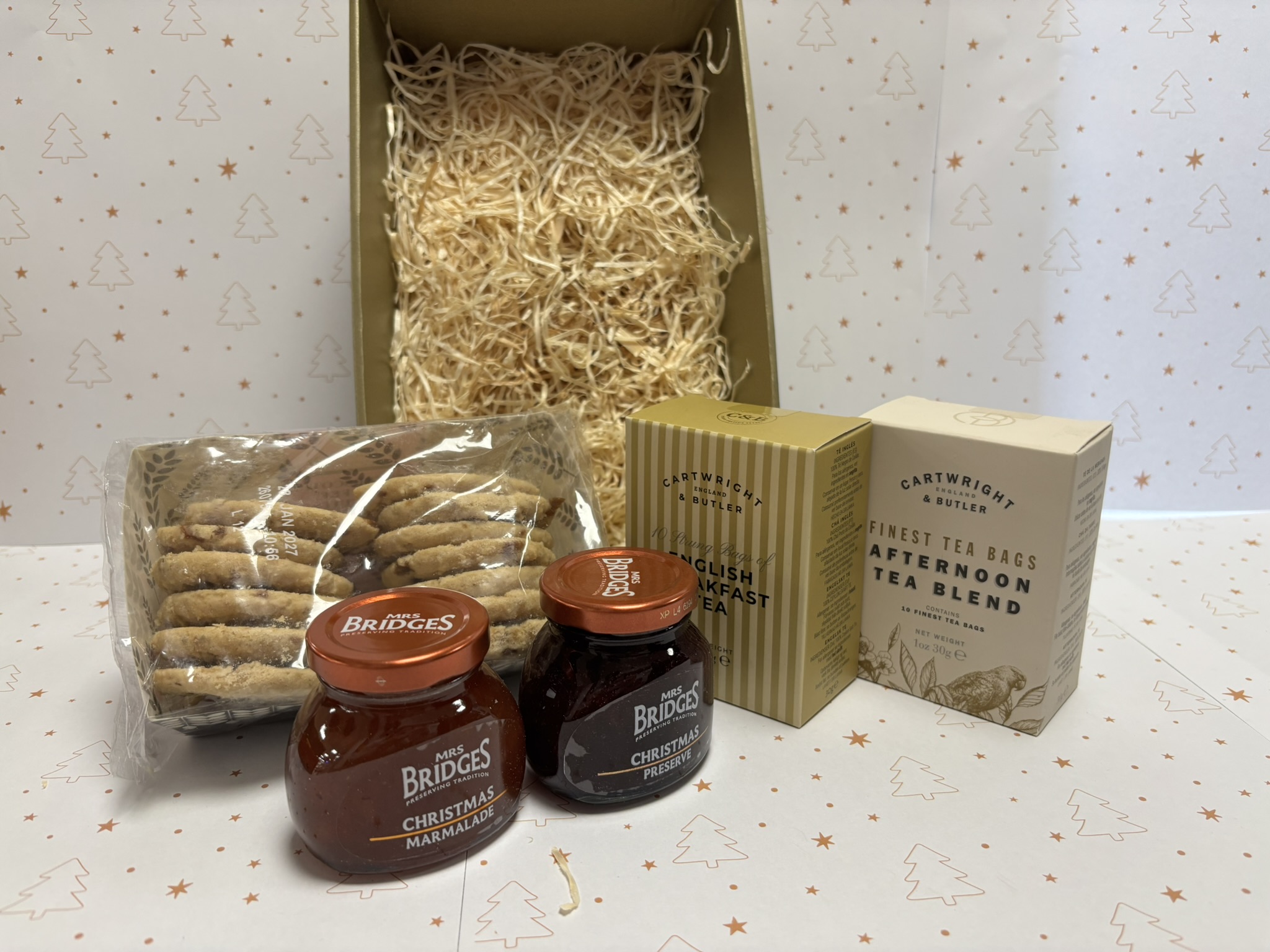 Teatime Favourites (2) teatime favourites gift hamper