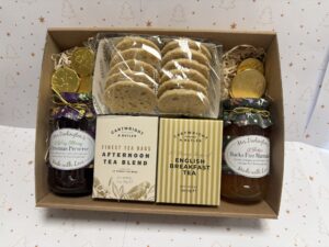 yuletide delights gift hamper