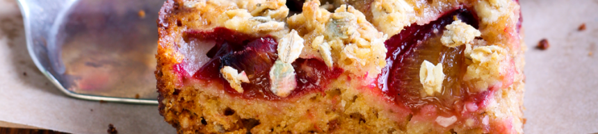 plum and almond crumble cake