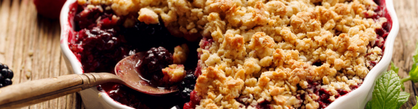 apple and blackberry crumble