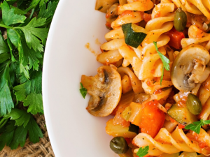 mushroom & tomato pasta