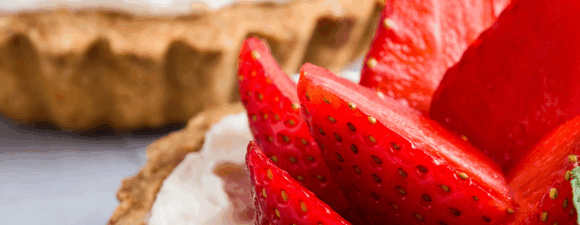 strawberry cheesecake tart
