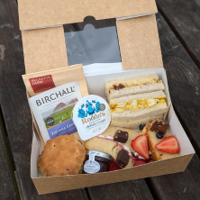 takeaway picnic box