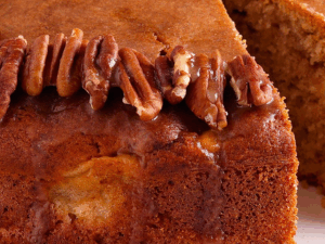 spiced apple crumble cake