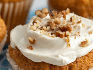 ROW feature image size (6) pumpkin cupcakes