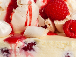 ROW feature image size (28) strawberry eton mess cheesecake